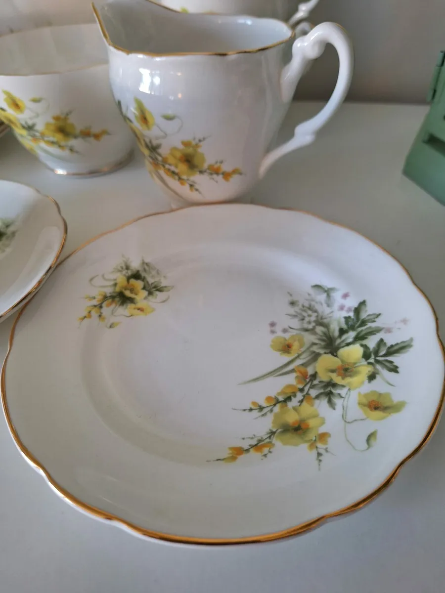 Vintage yellow flower tea set - Image 3