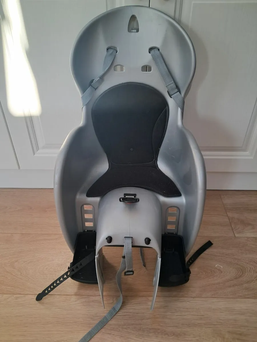 Child bike seat - Image 1