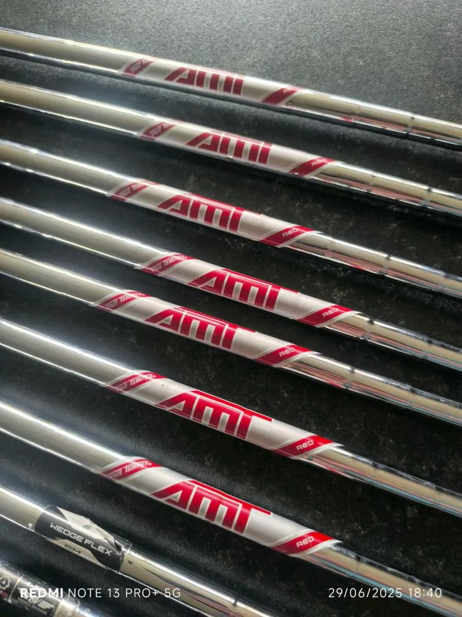Titleist t300 irons - Image 4