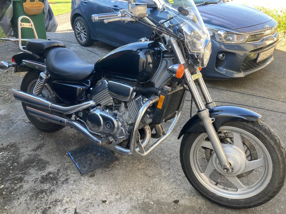Honda Magna 750 - Image 3