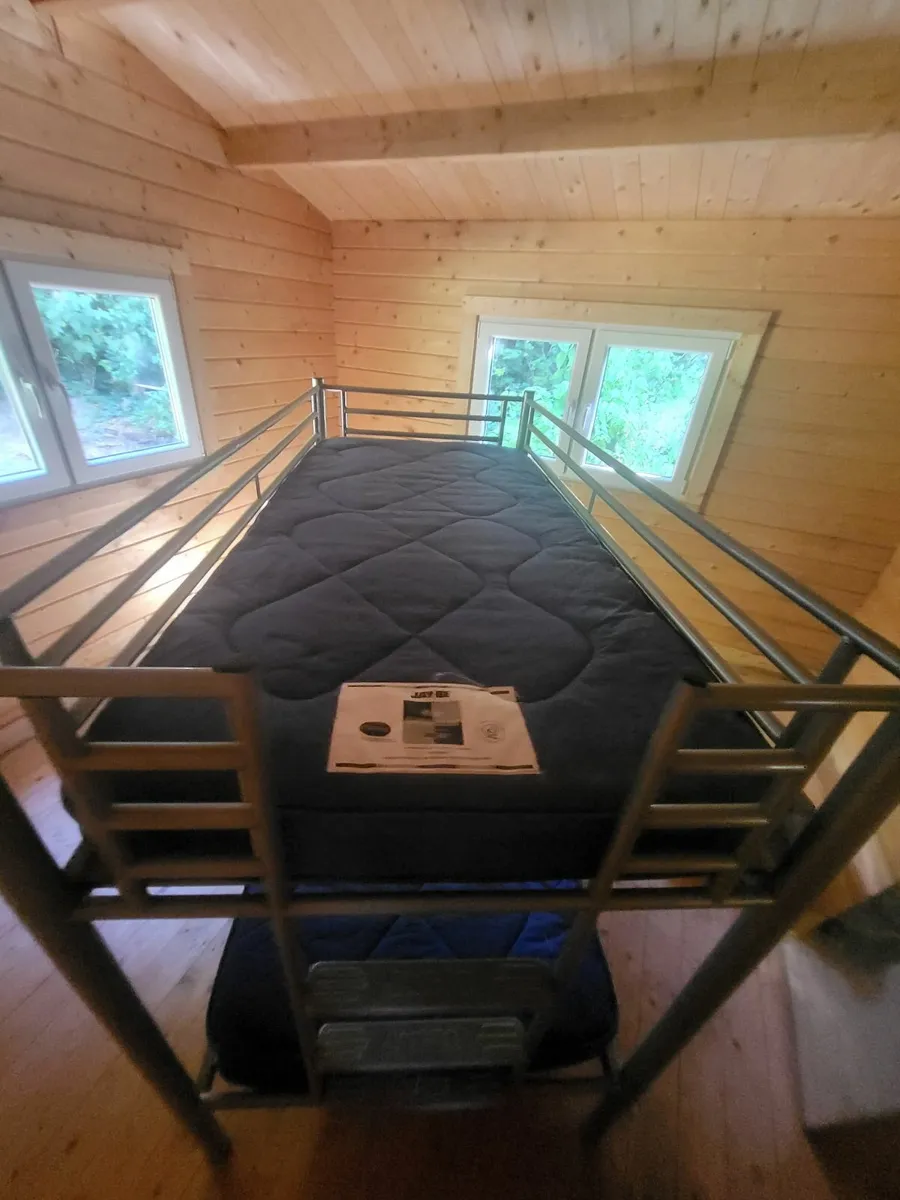 Bunk beds - Image 1