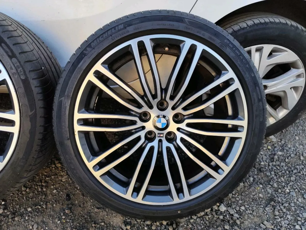 19" BMW 5 series M sport alloy wheels - Image 3