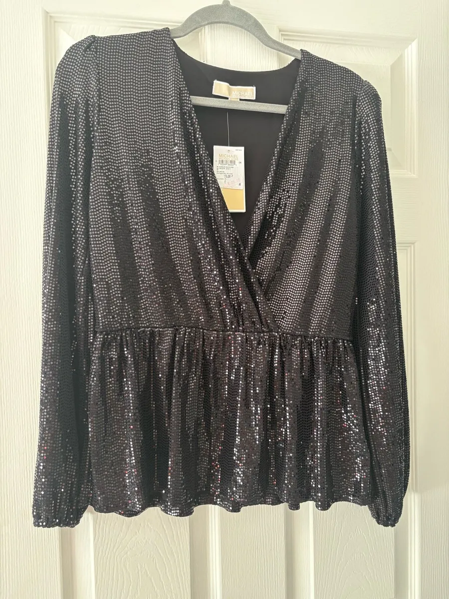 Clothes - Image 3