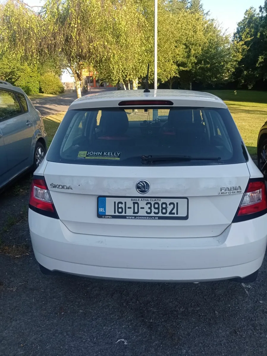 Skoda Fabia 2016 - Image 2