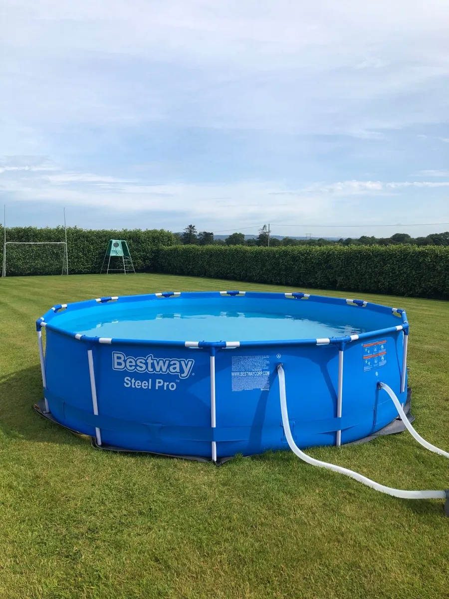 Swimming pool - Image 1