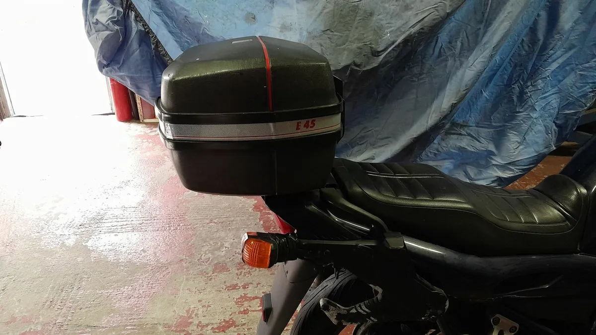 Givi Top Box, Helmets & Yamaha XJ 900 Parts - Image 3