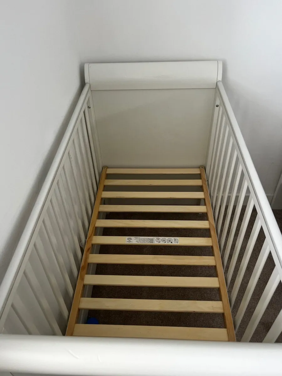 Sleigh Cot - Image 3