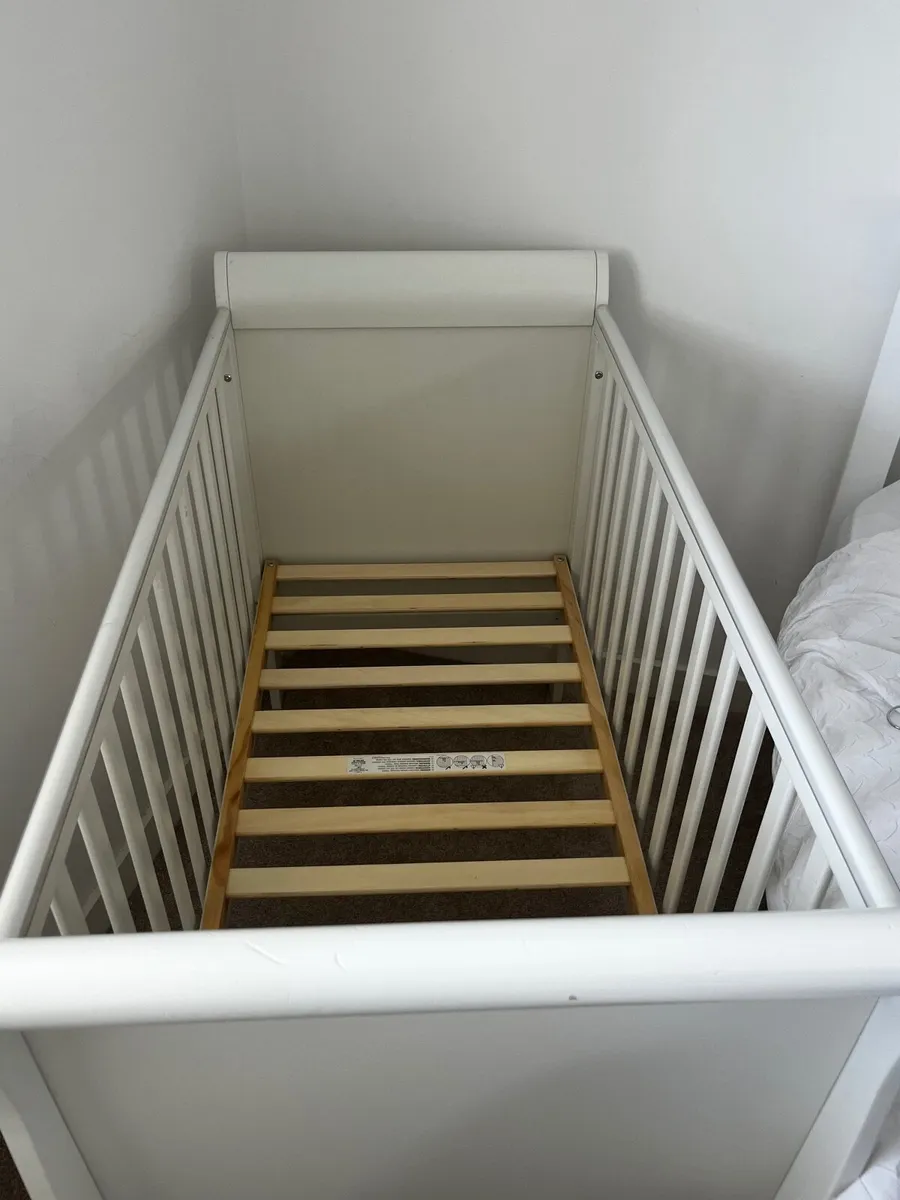 Sleigh Cot - Image 4