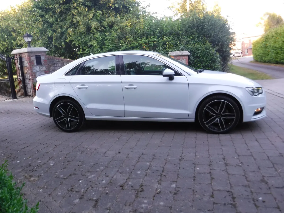 AUDI A3 1.4 TFSI AUTO SALOON FULL LEATHER - Image 2