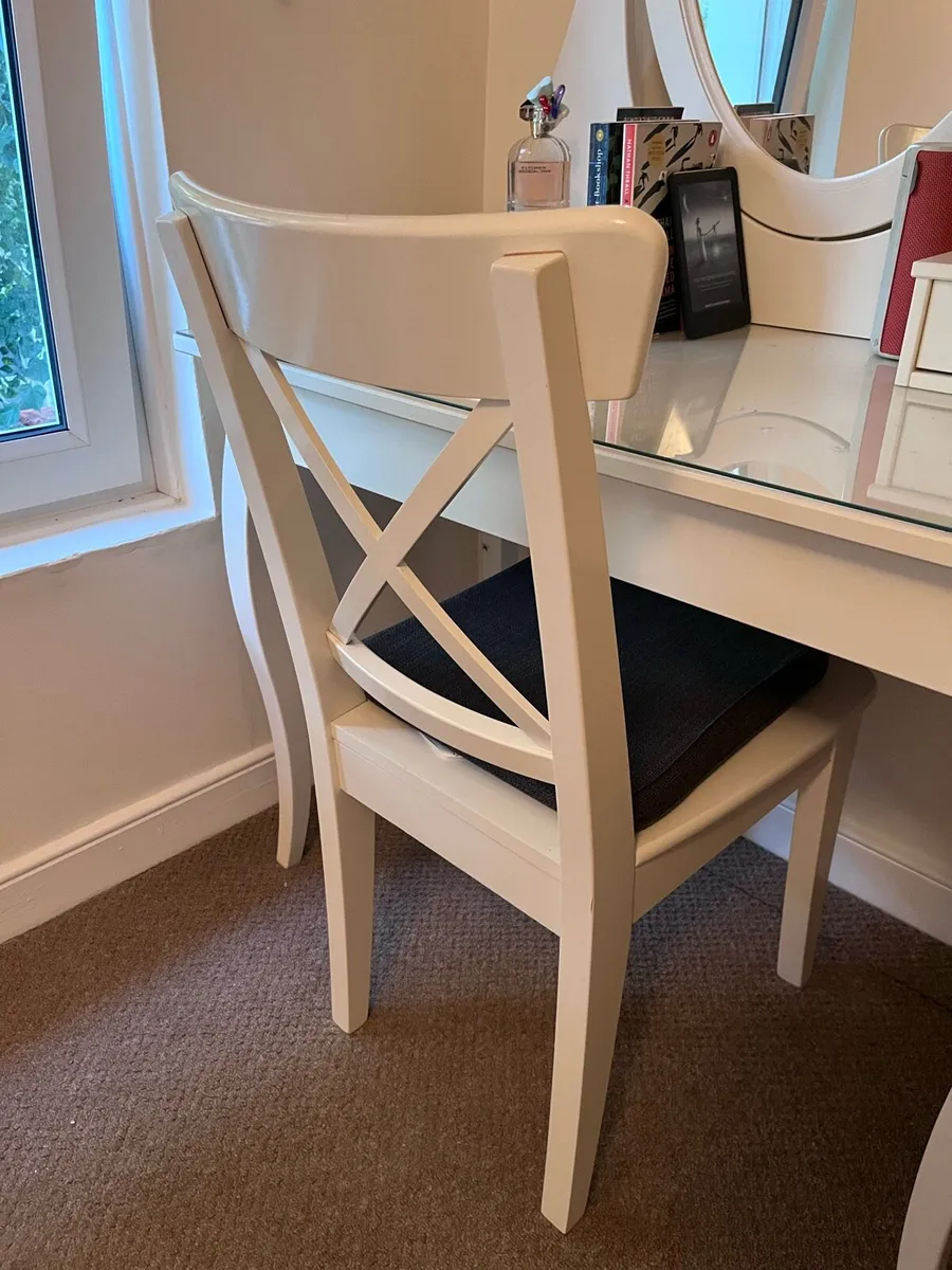 Beauty Table with Mirror - Image 3