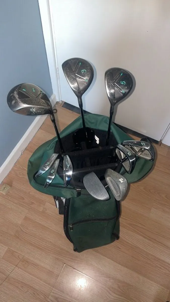 Left handed golf clubs - Image 1