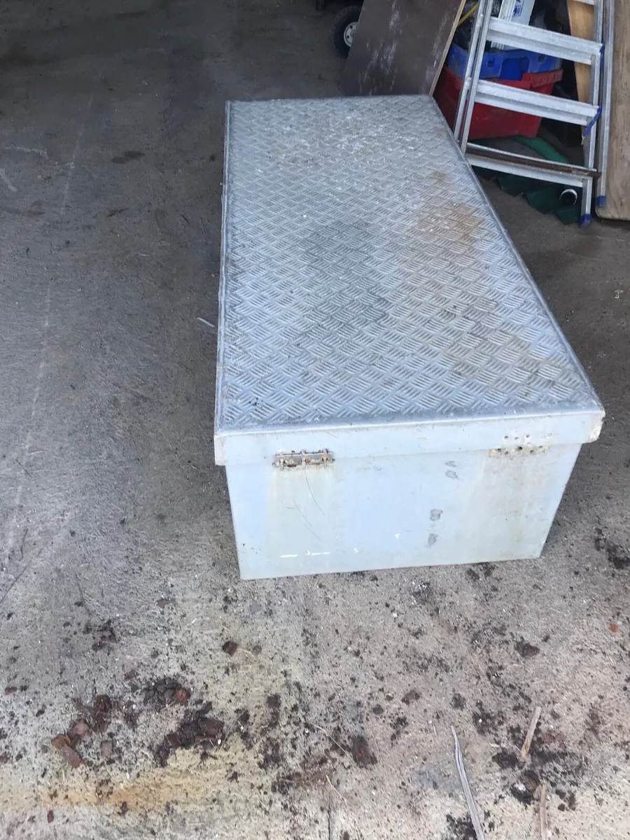 Aluminium engine box - Image 2