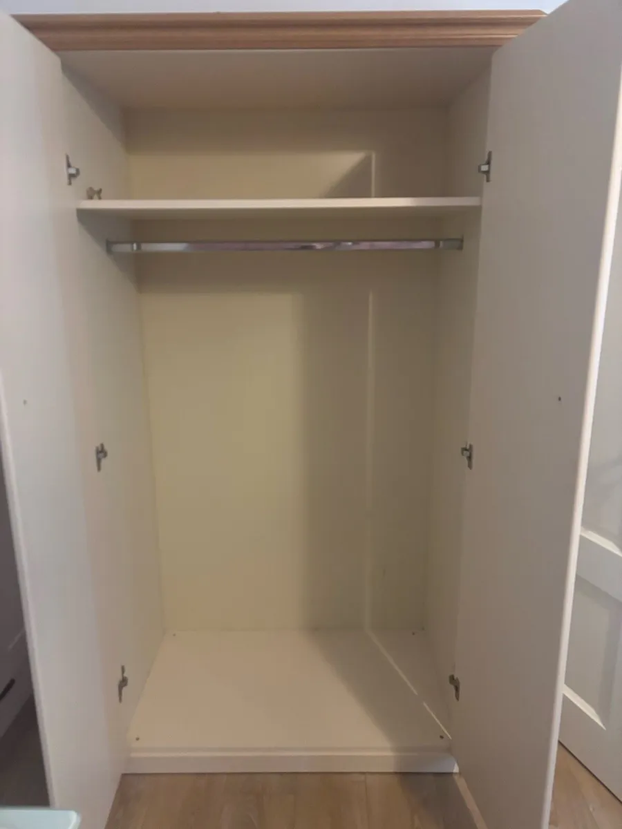Cream wardrobe oak trim- Benedict zen - Image 3