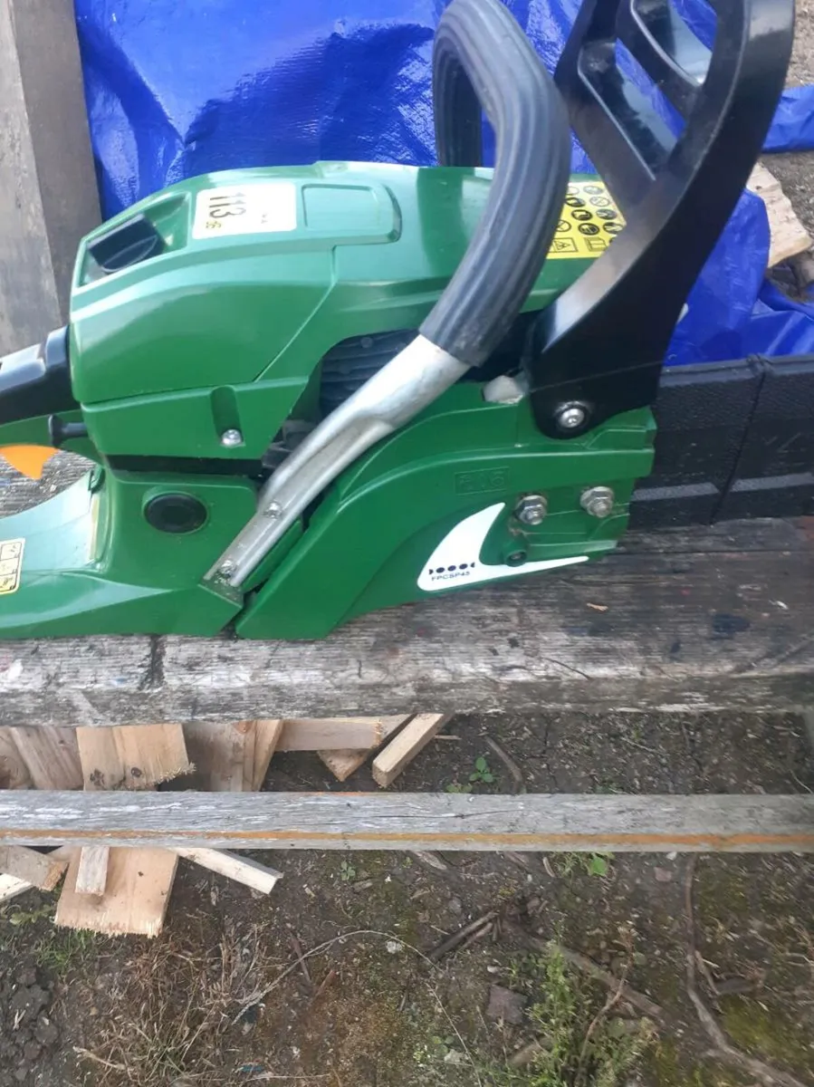 Chainsaw - Image 1
