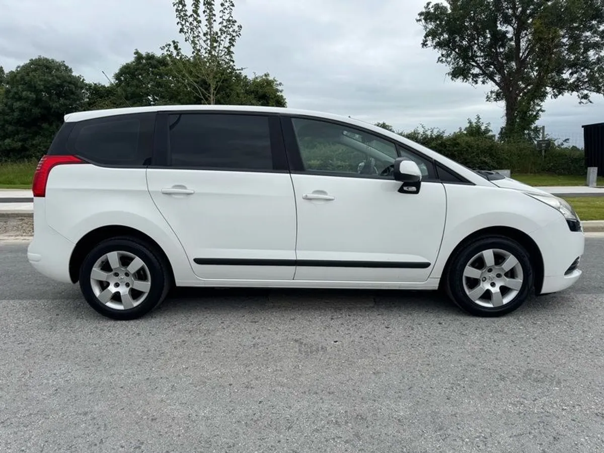 2013 Immaculate Peugeot 5008 Automatic 7 Seater with Nct and Tax - Image 3