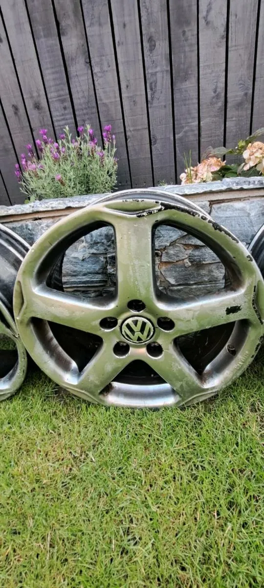 17" VW alloys - Image 3