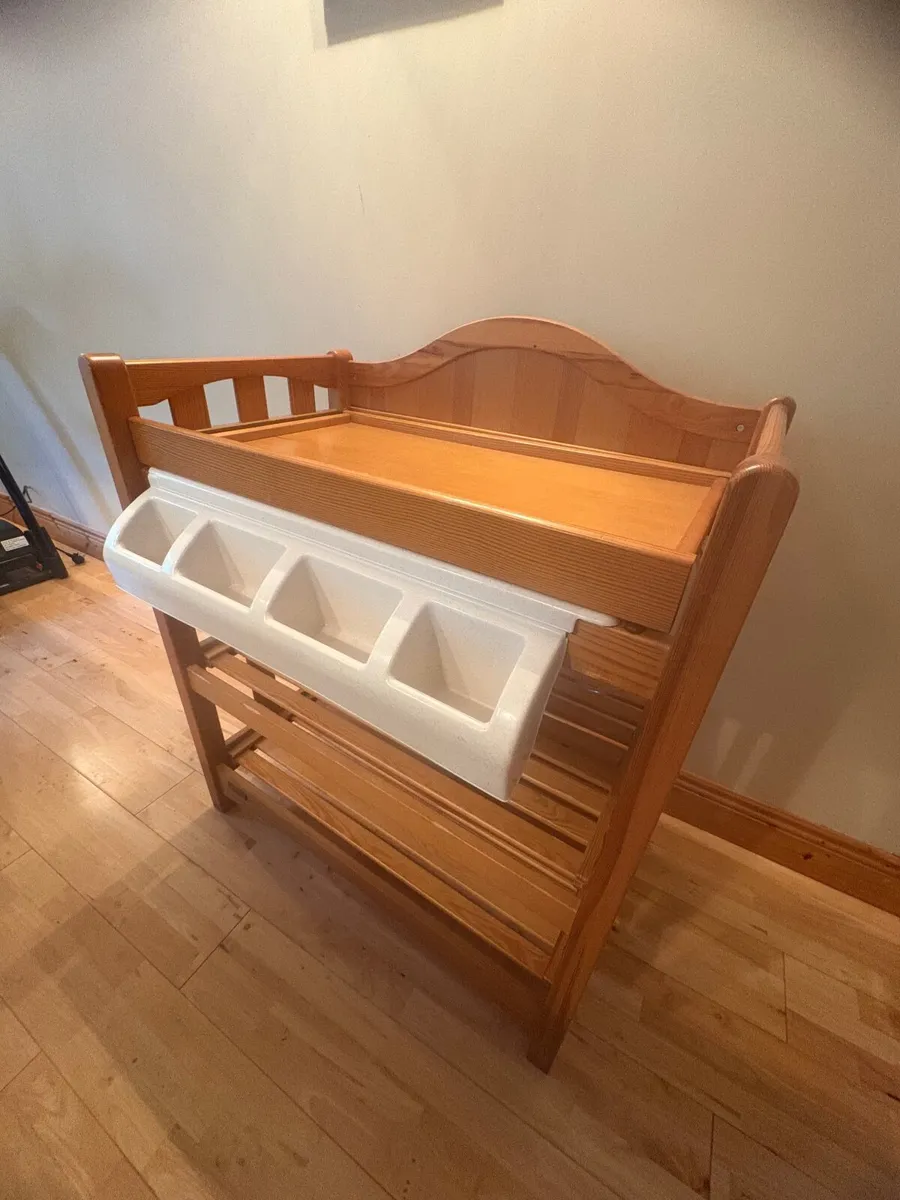Changing Unit & Trike - Image 1