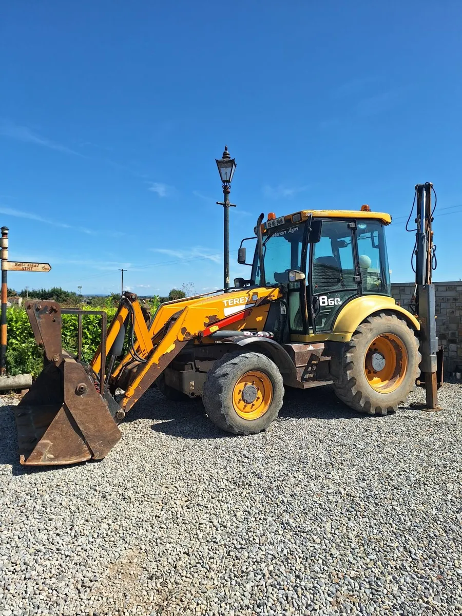 Terex digger backhoe - Image 1