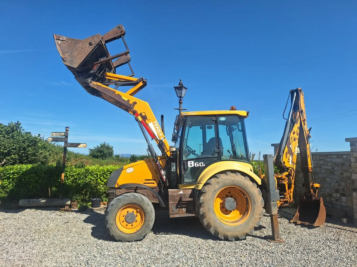 Terex digger backhoe - Image 3