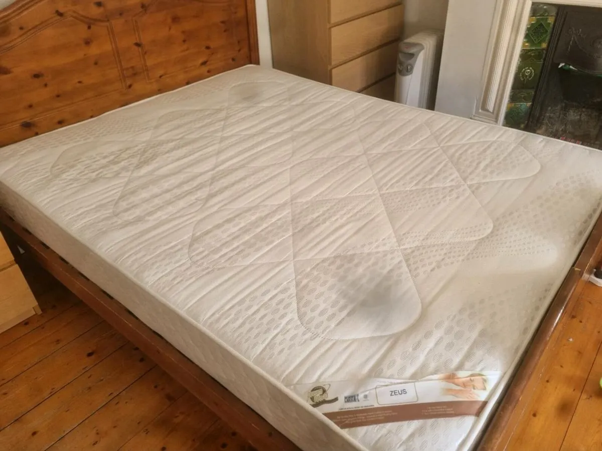 King bed coil/spring mattress, 200x150x15 cm - Image 2