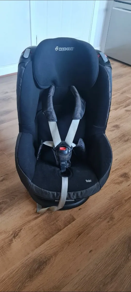 Carseat - Image 1