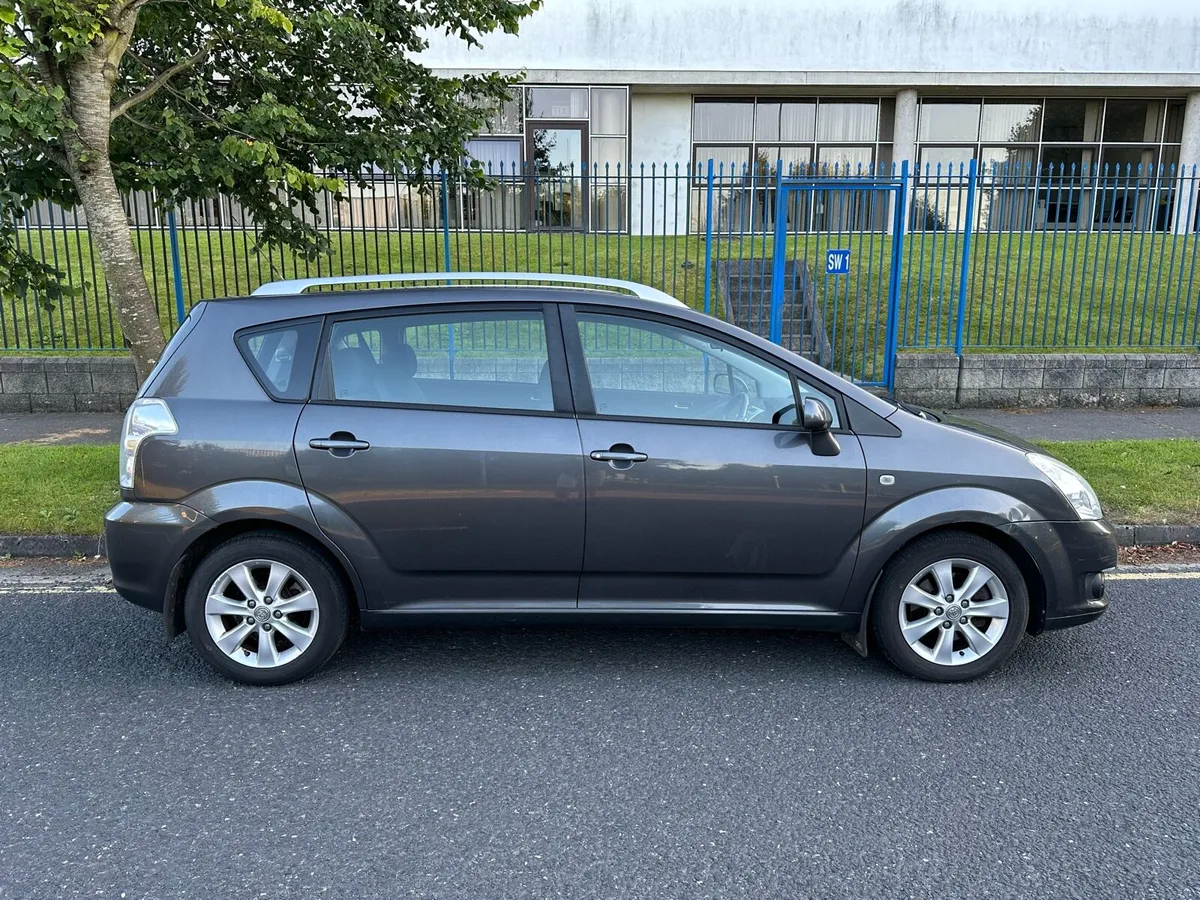2007 Toyota Corolla Verso 1.6 - Image 1