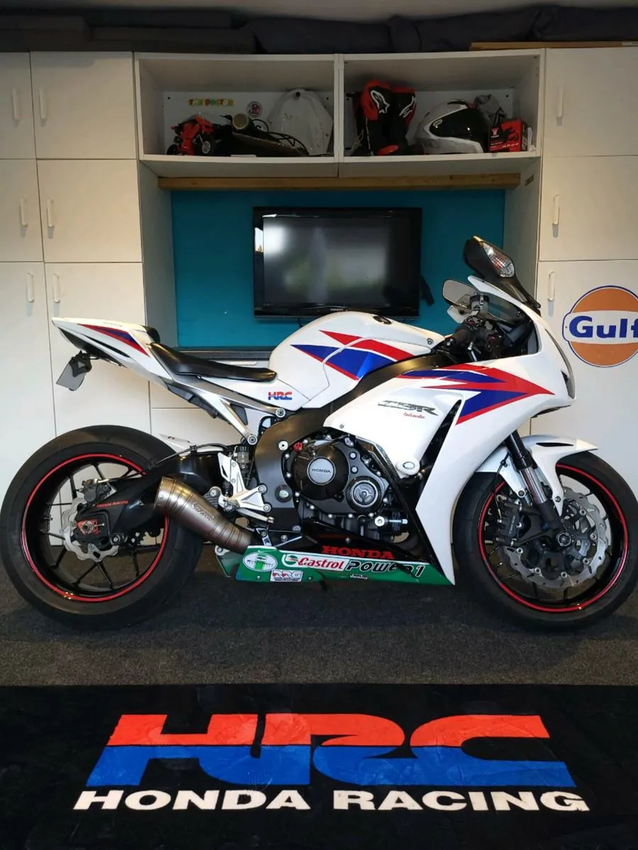 HONDA CBR1000RR 20TH ANNIVERSARY - Image 3