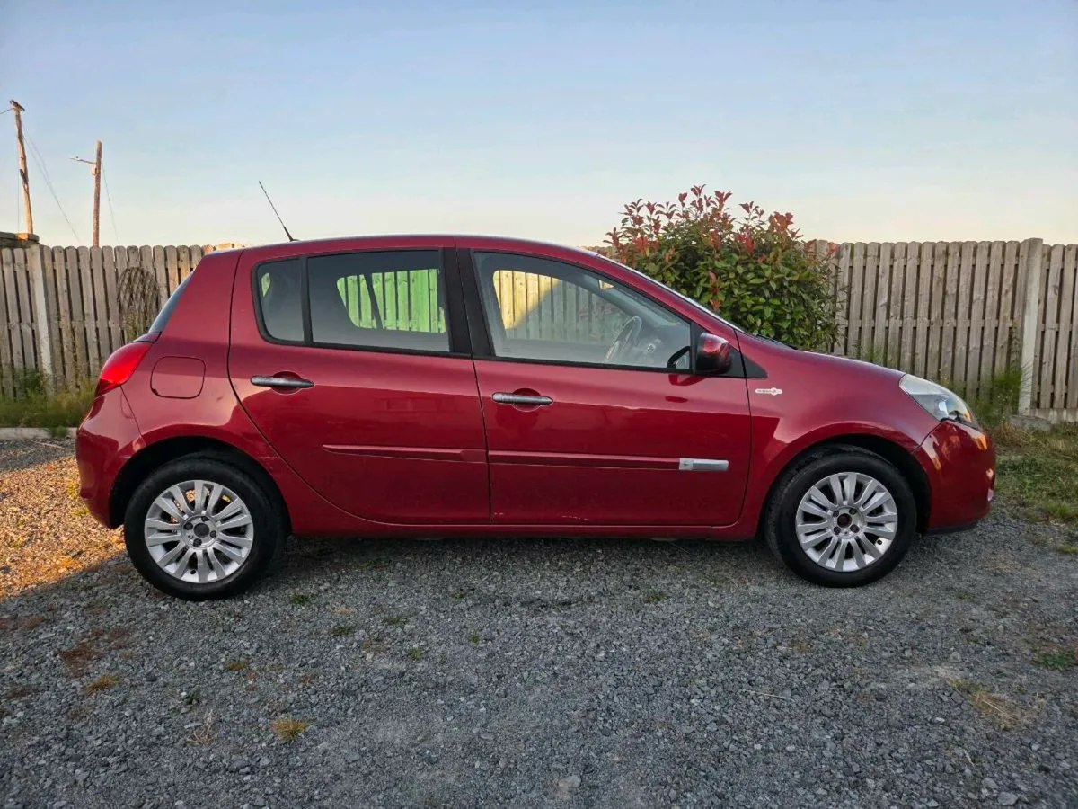 2010 Renault Clio - NCT 03/26 - Image 3