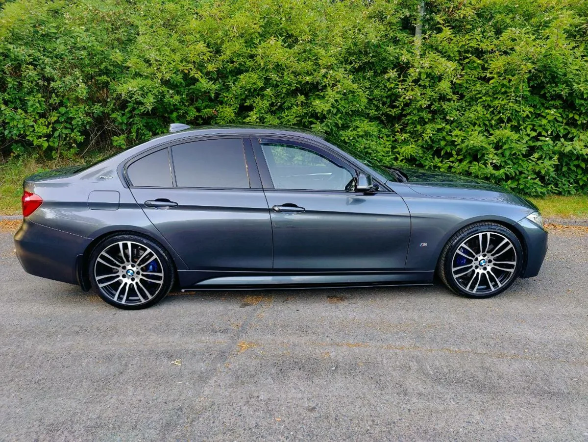 BMW F30 330e M-Sport - Image 4
