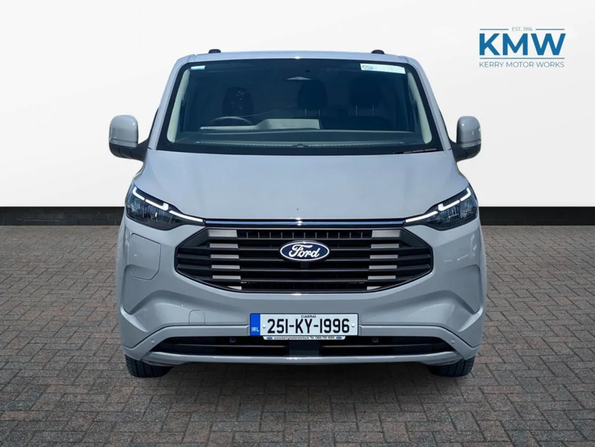 Ford Transit Custom 2.5 SWB Limited Automatic Phe - Image 3