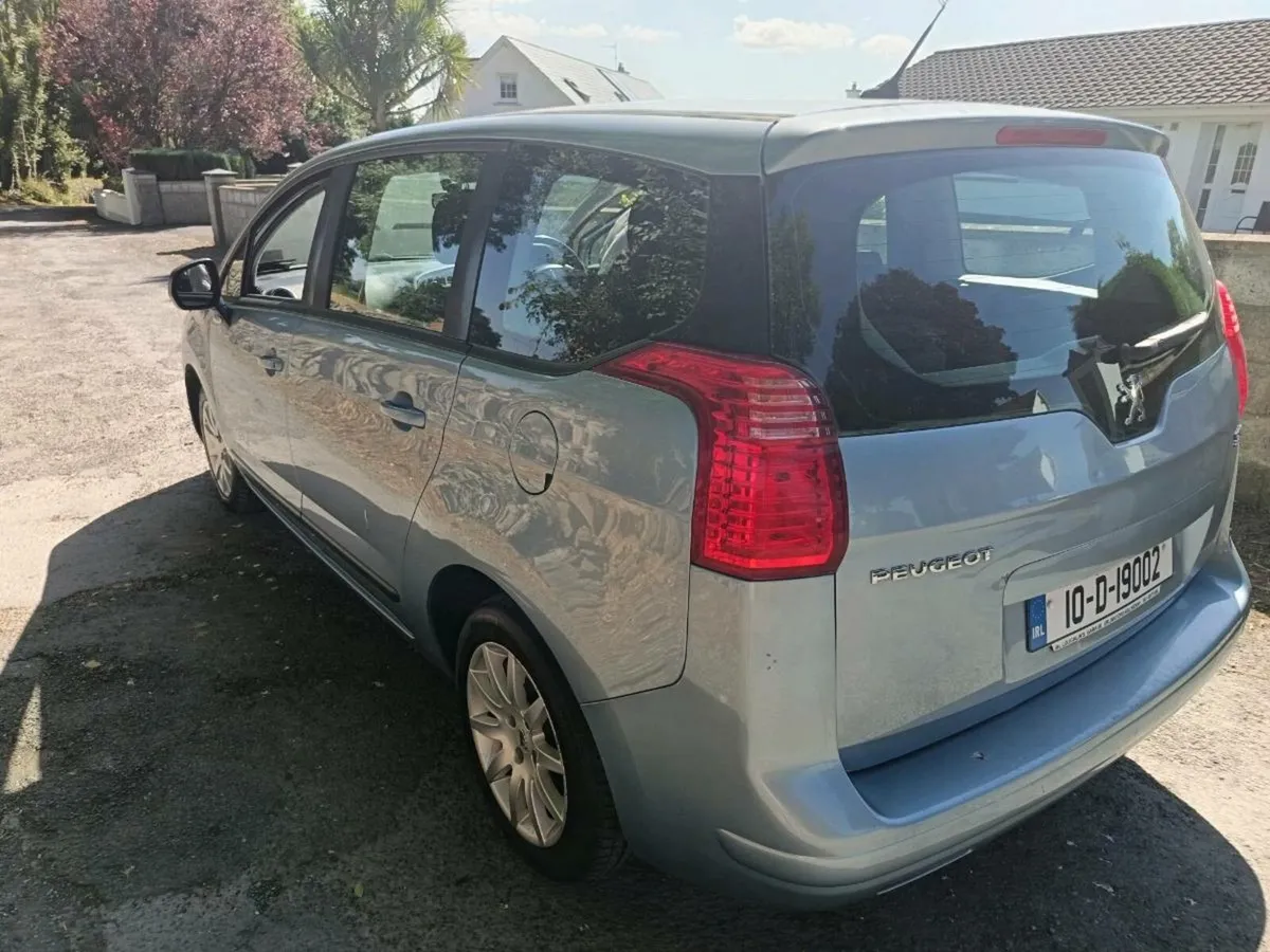 Peugeot 5008 7 seater - Image 3