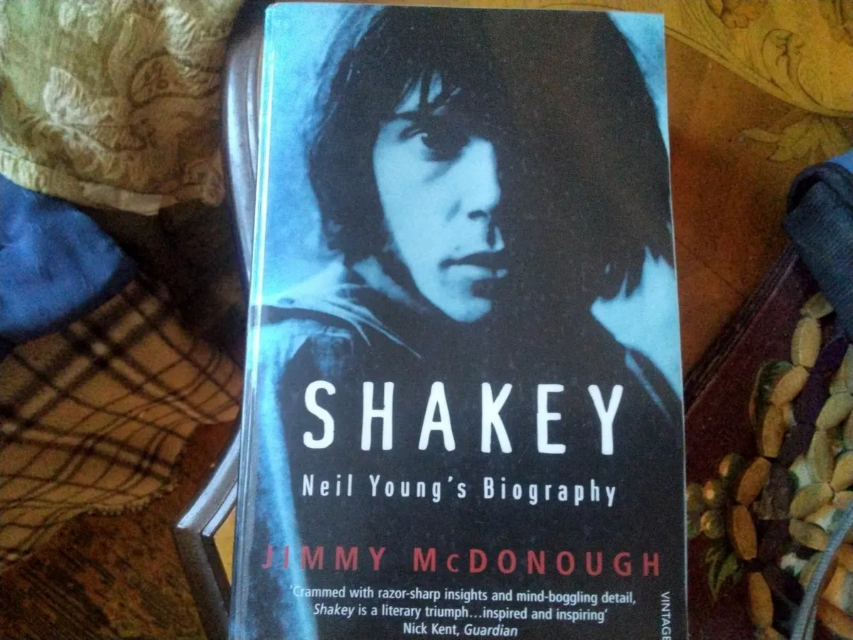 Shakey.   Neil young.  Bio.       Books