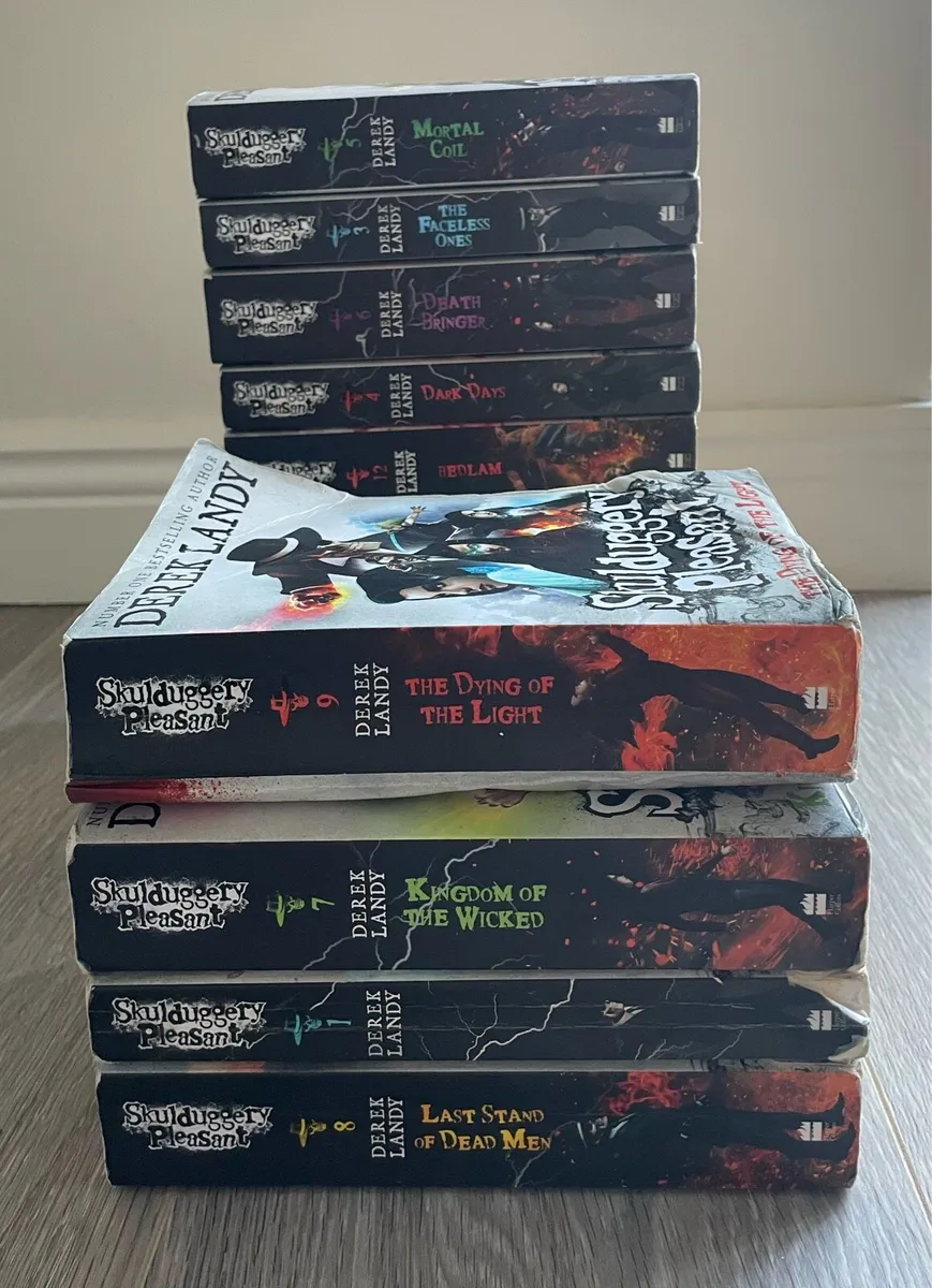 Skulduggery Pleasant - Image 3