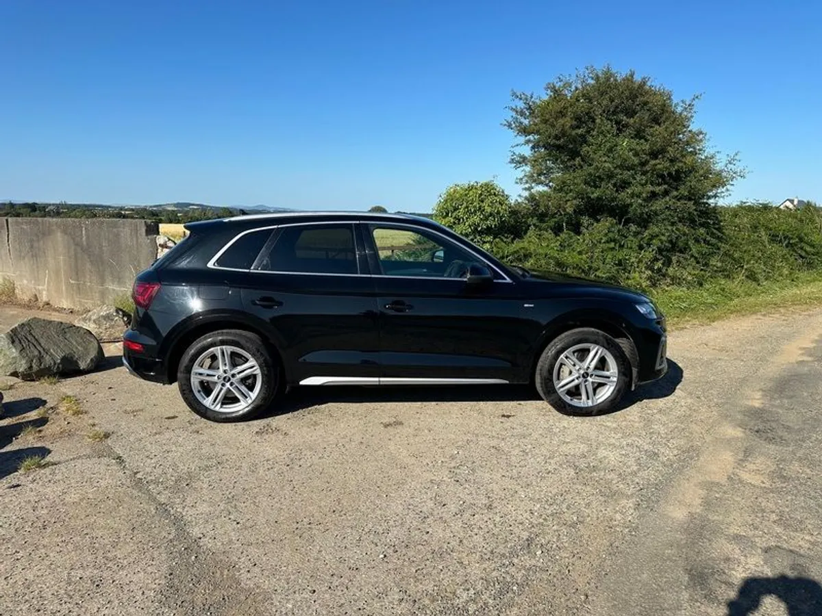 2021  Audi Q5 Tfsie 50 299HP  Quattro Sline - Image 1