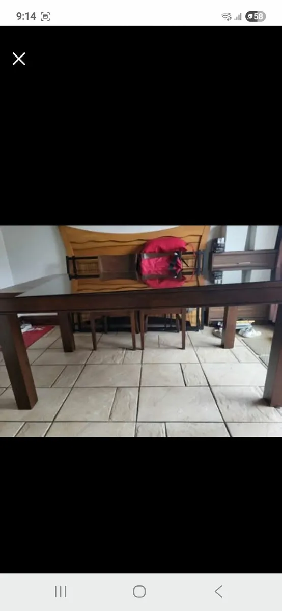 Dining table - Image 1