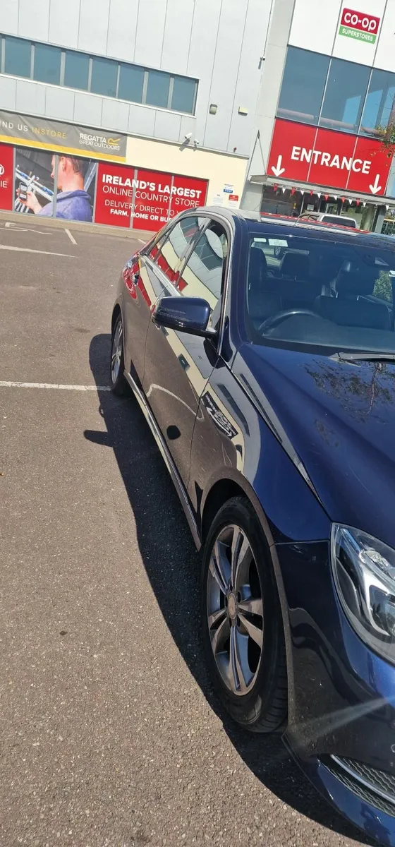 Mercedes-Benz E-Class 2016 - Image 2