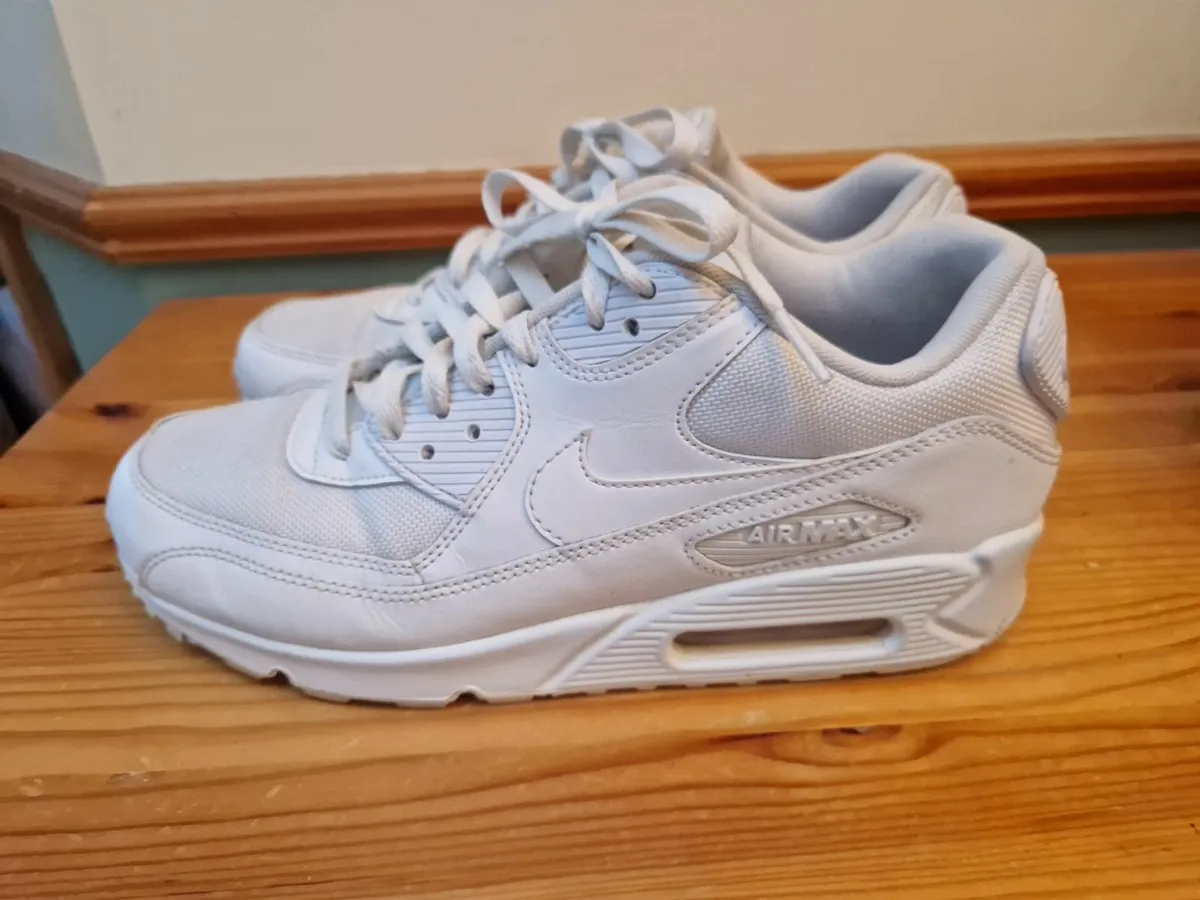 Nike air max 90 runners size 8 as new - Image 2