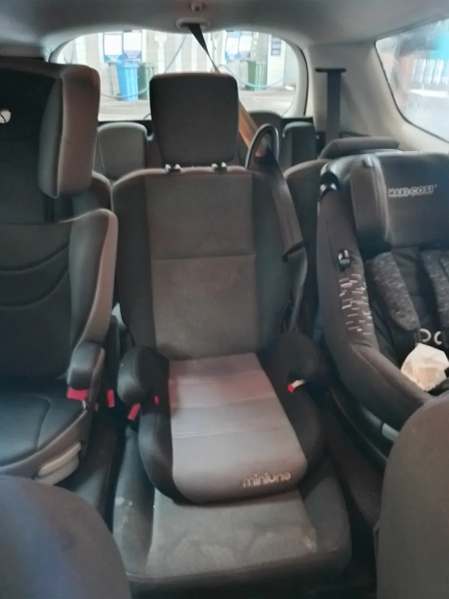 Renault Grand Scenic 2013 - Image 2
