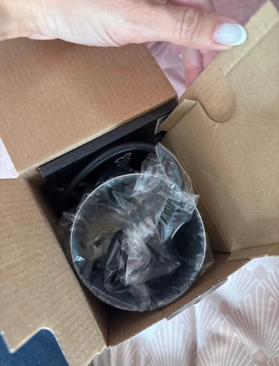 Nespresso Aeroccino 3 (still in plastic and box) - Image 3