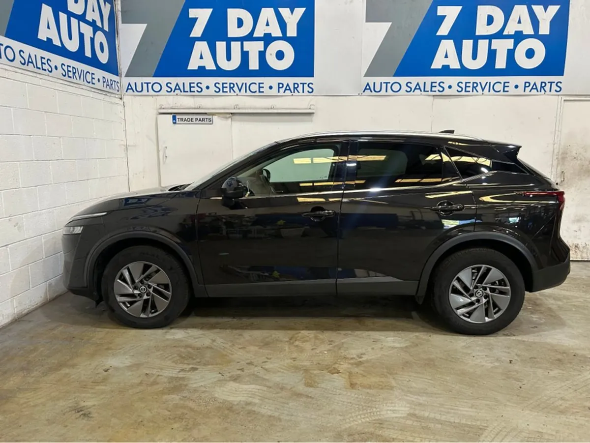 Nissan QASHQAI 1.3 Hybrid SV 4DR - Image 4