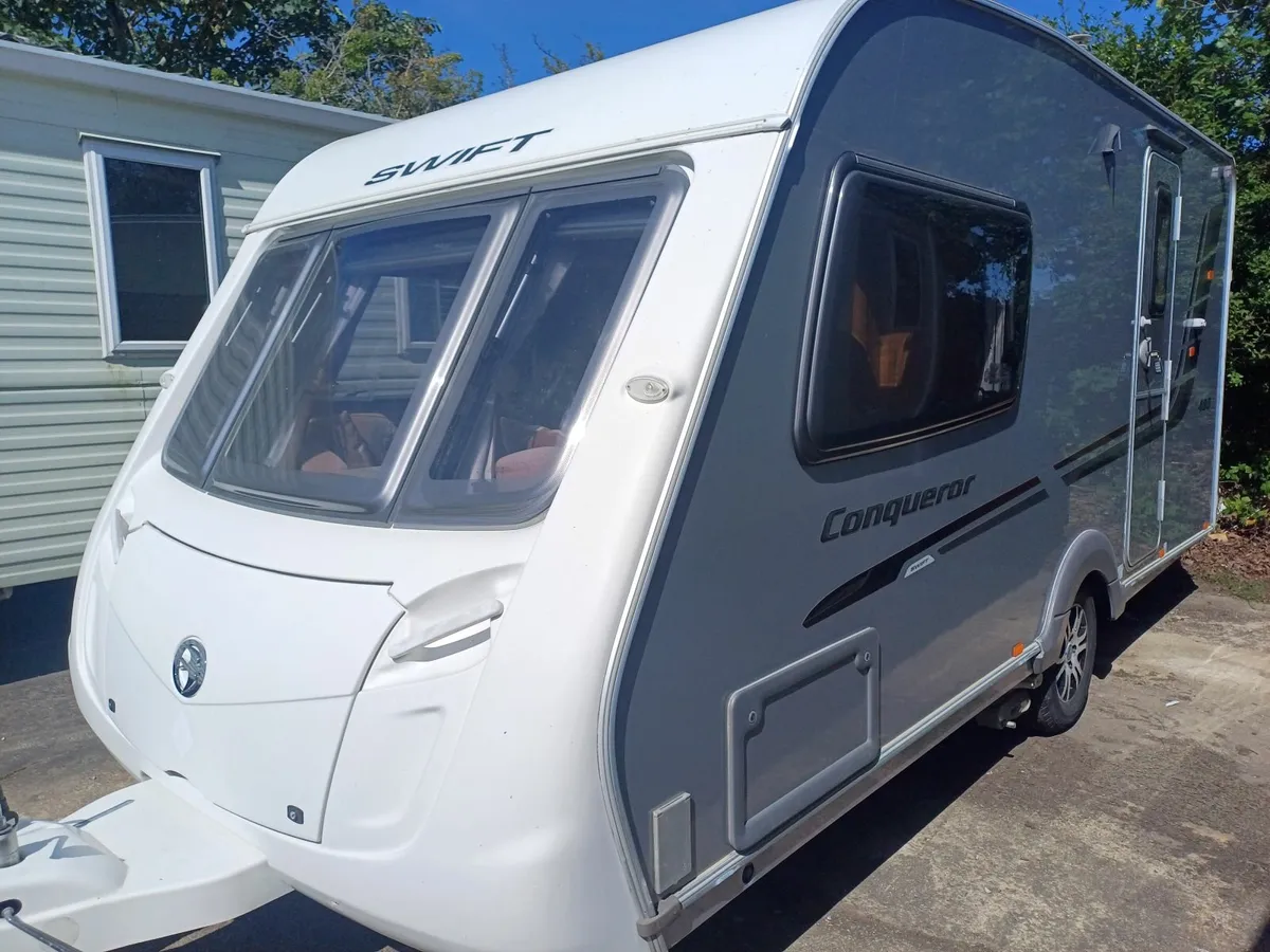 Caravan - Image 1