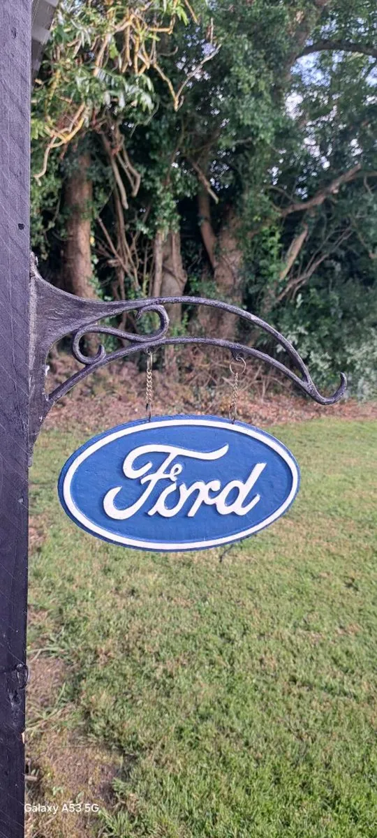 Ford hanging cast iron sign - Image 1
