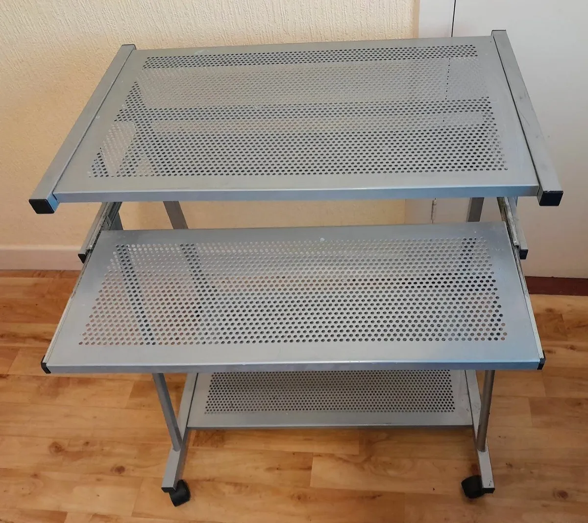 Computer Desk - Image 2
