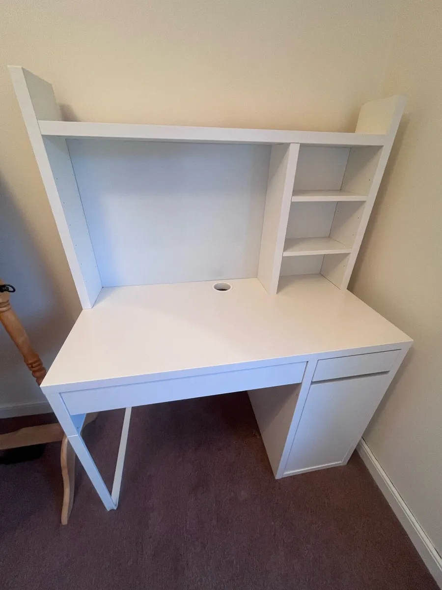 Desk - Image 1