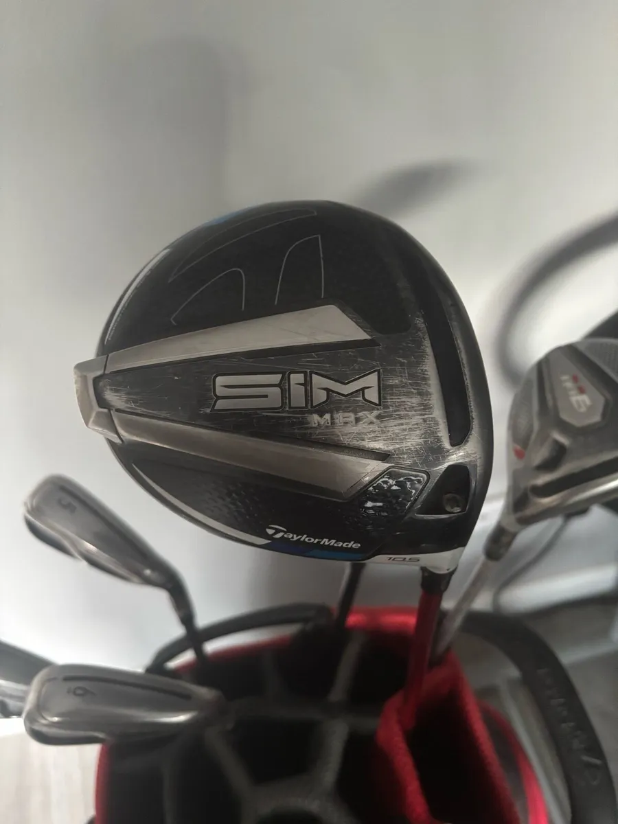 Taylormade Golf Clubs and Electric Trolley - Image 3