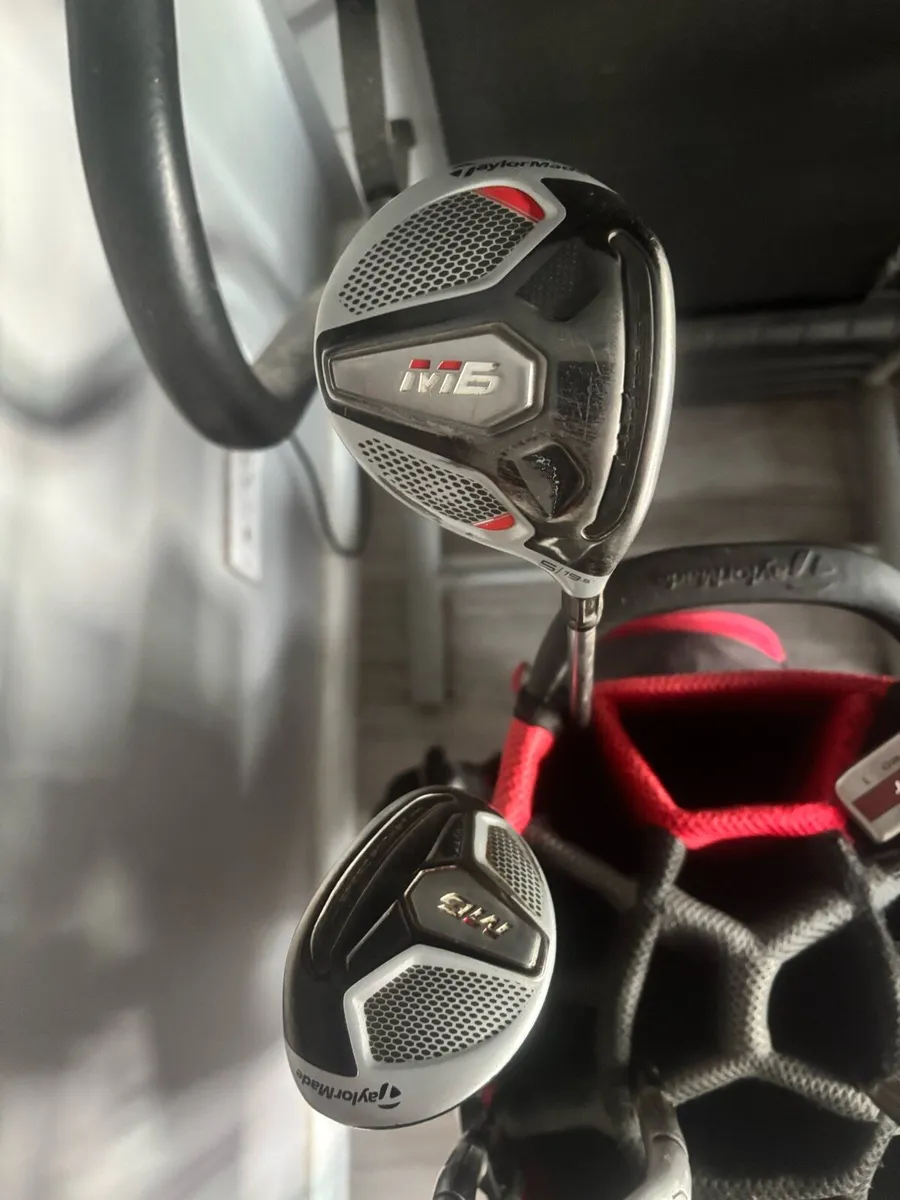 Taylormade Golf Clubs and Electric Trolley - Image 4