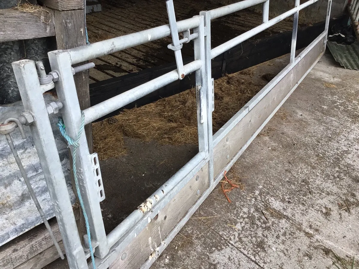 Sheep Feed Barrier plus Trailer - Image 2