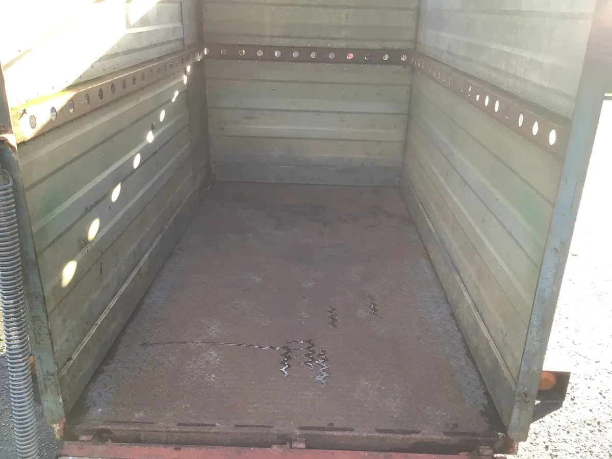 Sheep Feed Barrier plus Trailer - Image 3
