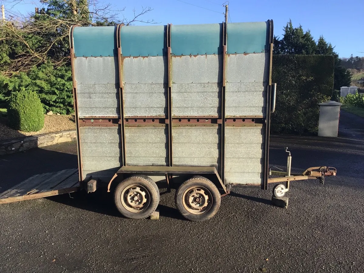 Sheep Feed Barrier plus Trailer - Image 4