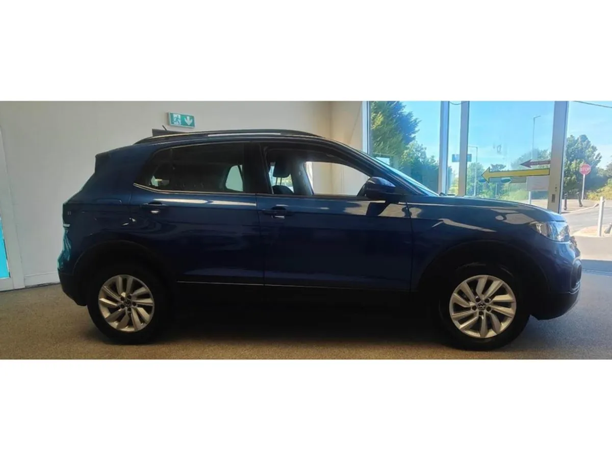Volkswagen T-Cross Life 1.0 TSI Manual 5speed 95b - Image 2